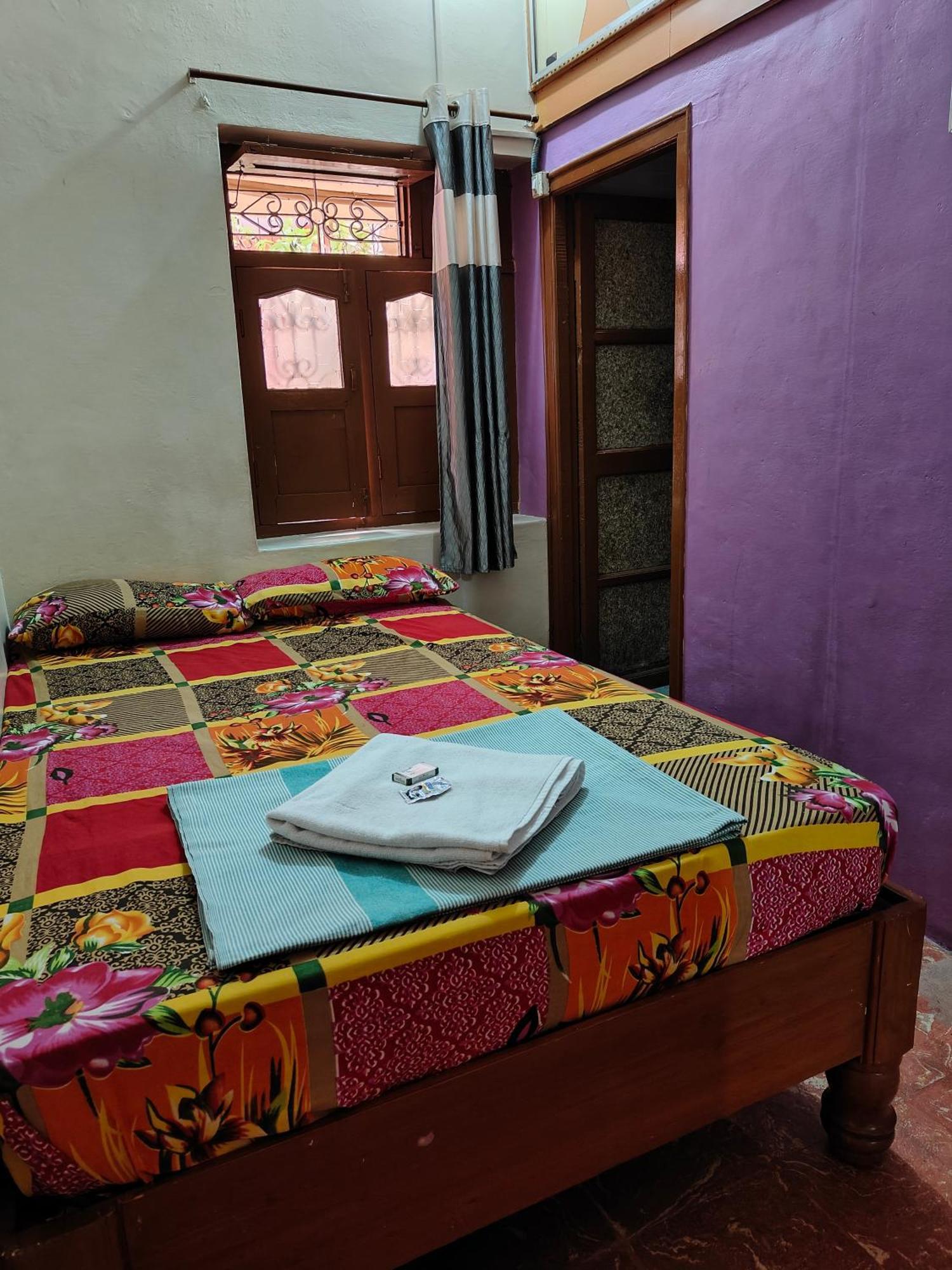 Rocky Guesthouse Hampi Luaran gambar