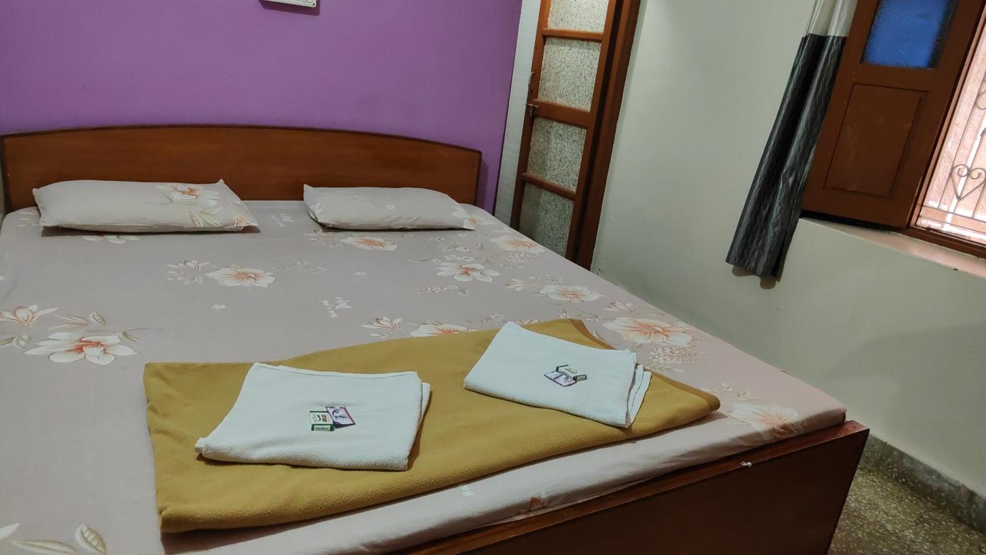 Rocky Guesthouse Hampi Luaran gambar