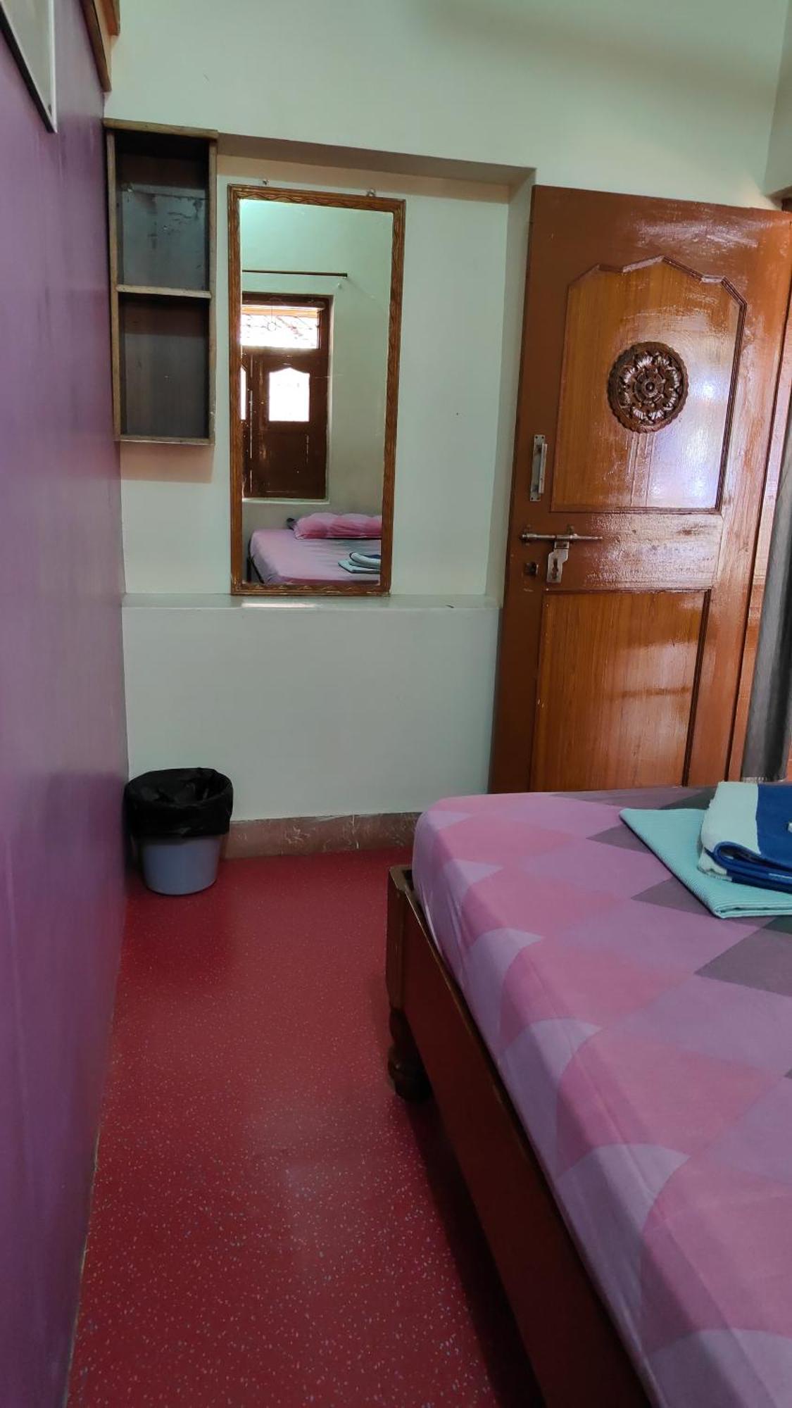 Rocky Guesthouse Hampi Luaran gambar